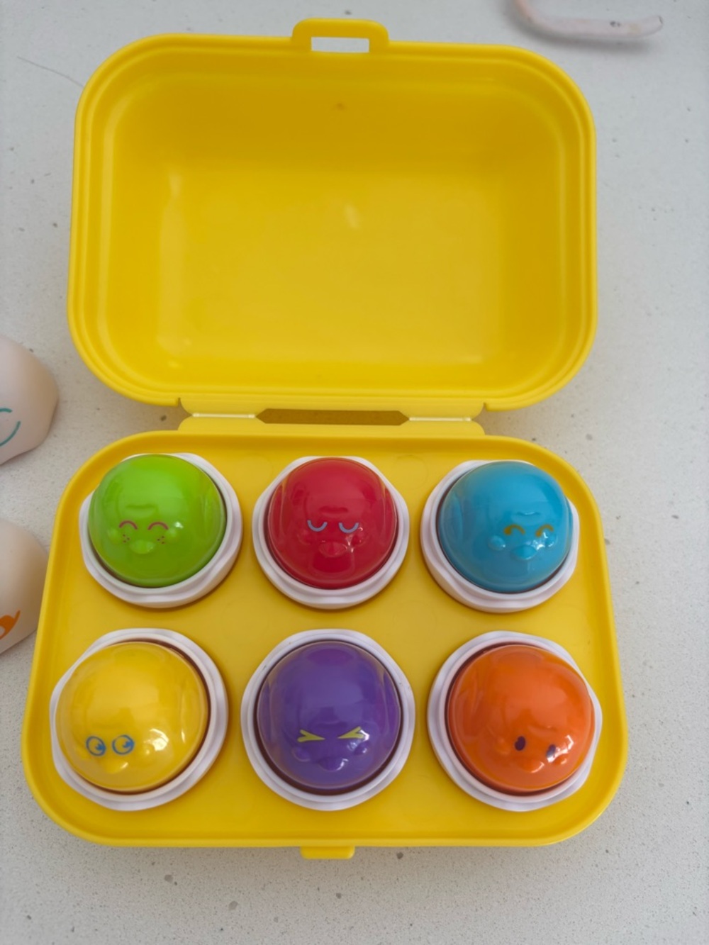 TOMY | Toomies Hide & Squeak Eggs